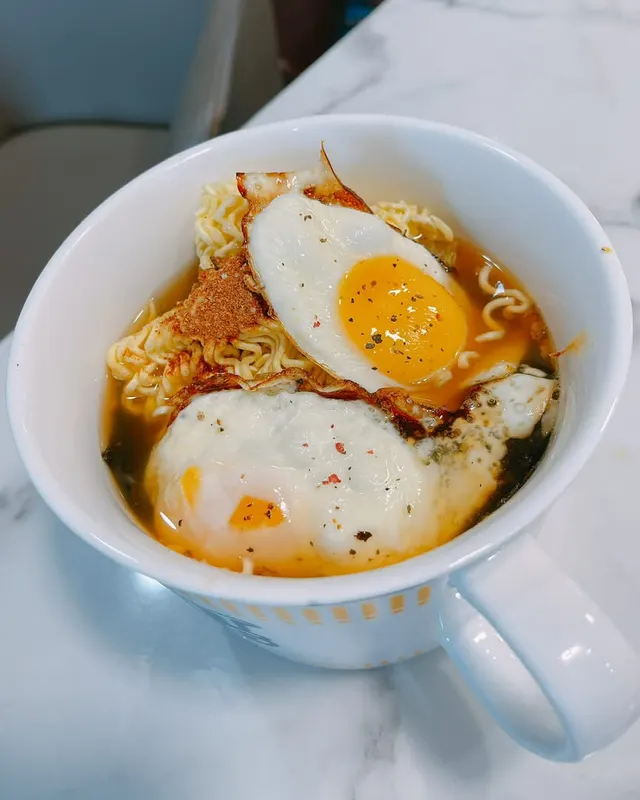 Mì trứng ốp, ảnh khách gửi Navahi